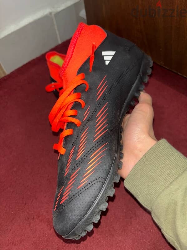 addidas predator 42 size new condition. 3