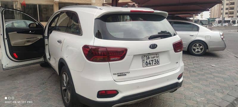 Kia Sorento 2018 First owner Original paint 4