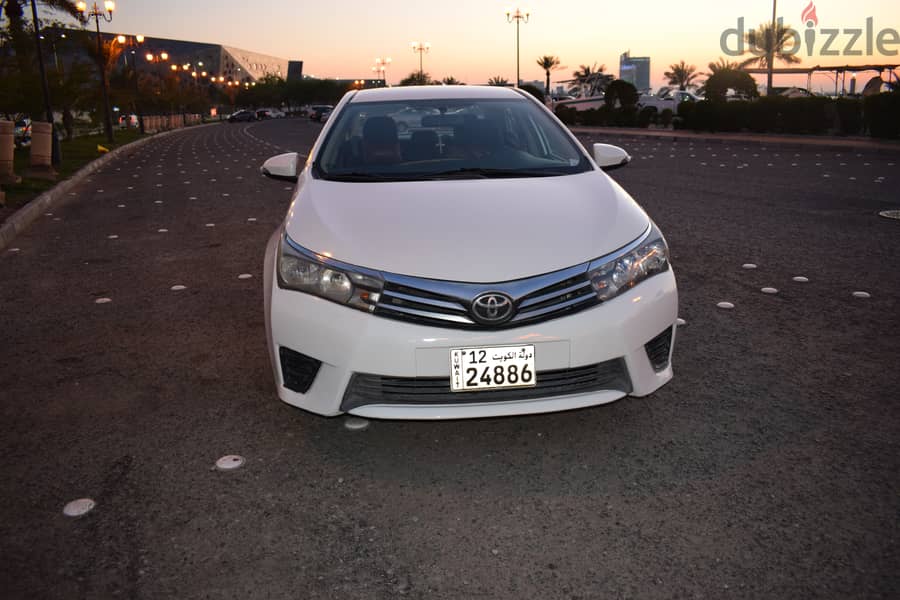 Toyota Corolla for Sale in Kuwait – 2014 Model | Excellent Condition! 1