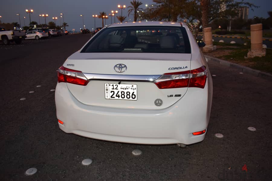 Toyota Corolla for Sale in Kuwait – 2014 Model | Excellent Condition! 5