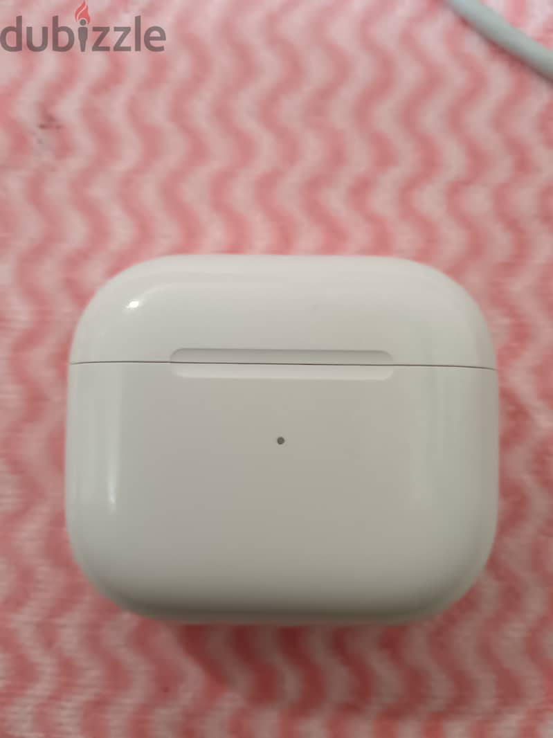 Apple airpod 3 original charging case 0