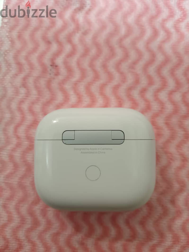 Apple airpod 3 original charging case 1