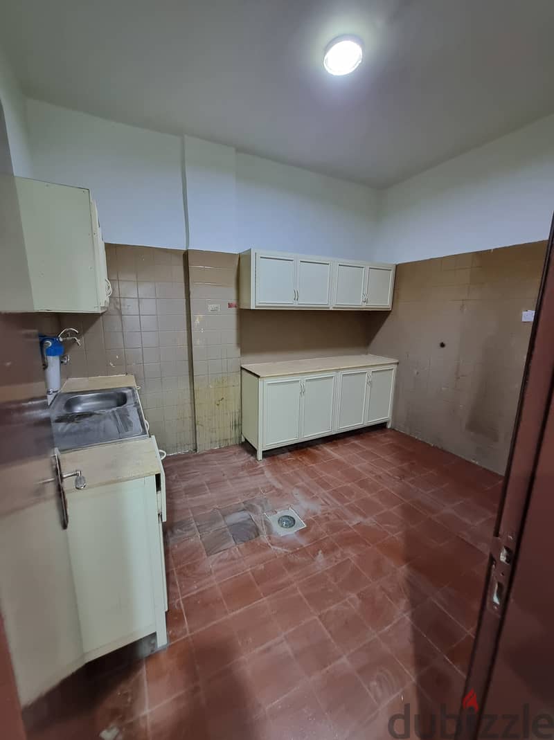 3 BEDROOM FLAT IN SHAAB ALBAHRI 4