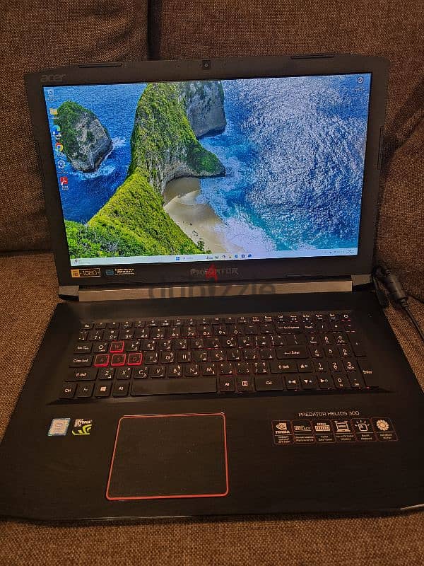 Acer Predator Helios 300 1