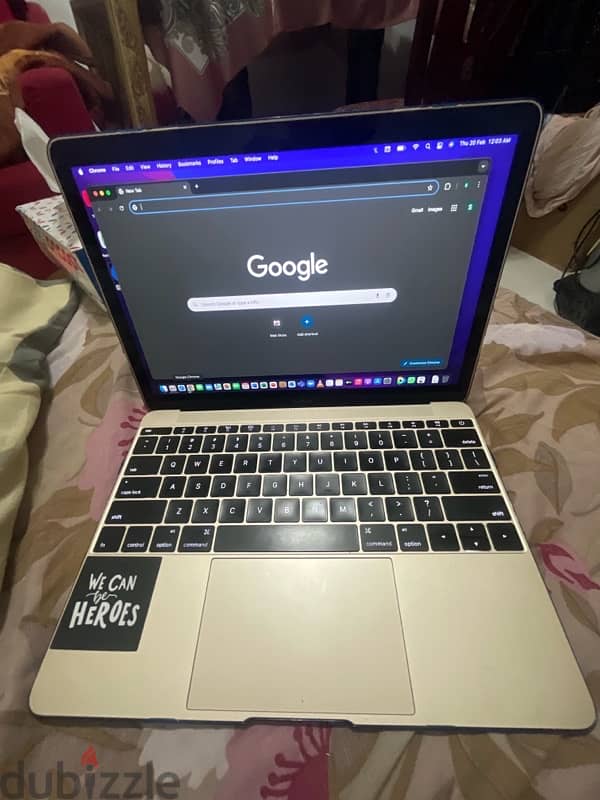 Apple mac book 13 inch 7