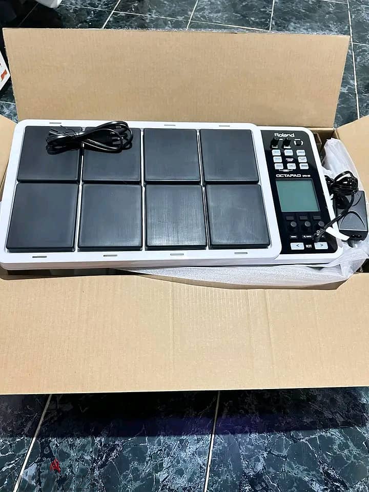 Roland Octapad  SPD-30  with Roland Kt-10 For sale . 4