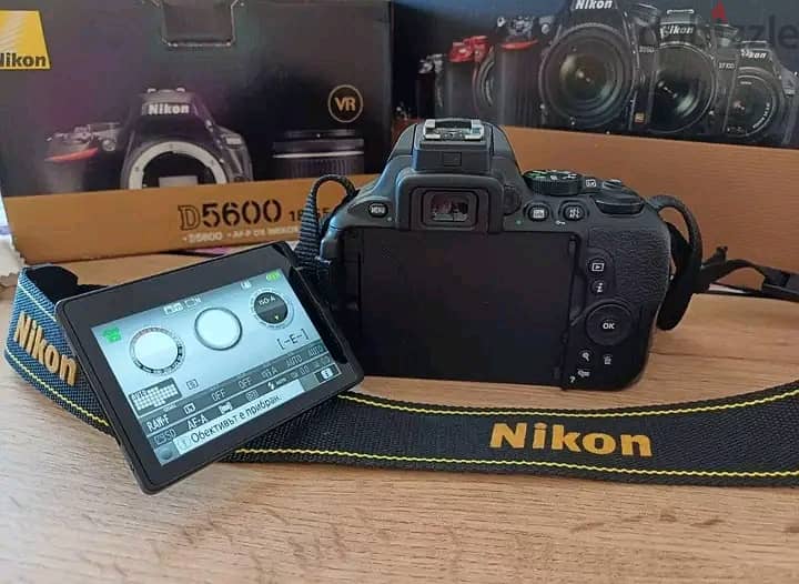 Nikon D5600 DSLR Camera with 18-55mm VR Lens Kit - Black 1