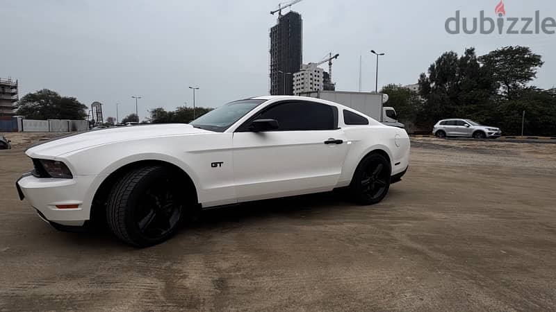 Ford Mustang 2010 3