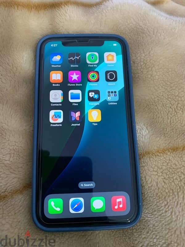 iPhone 11 . . 128gb battery 85% not open device not change anything 7