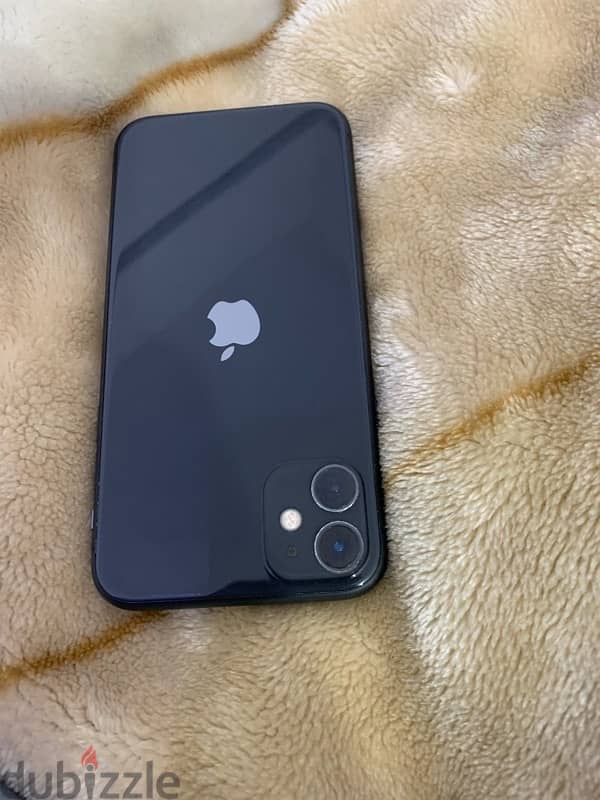 iPhone 11 . . 128gb battery 85% not open device not change anything 11