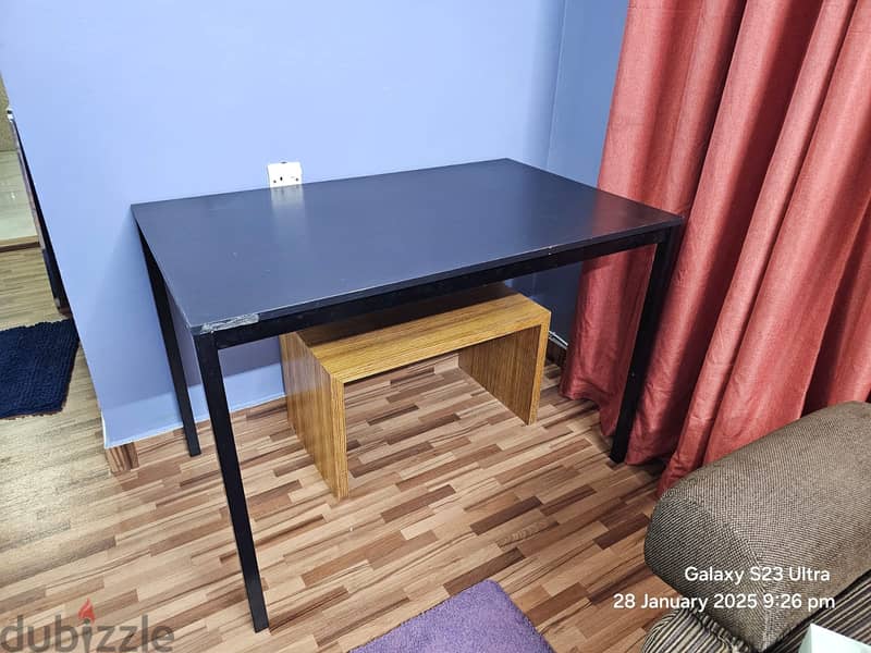 USED DINING TABLES FOR SALE 1