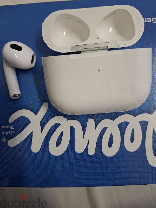 Apple AIRPOD 3 WITH WIRLESS CHARGING CASE 2