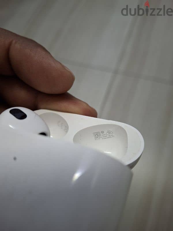 Apple AIRPOD 3 WITH WIRLESS CHARGING CASE 5