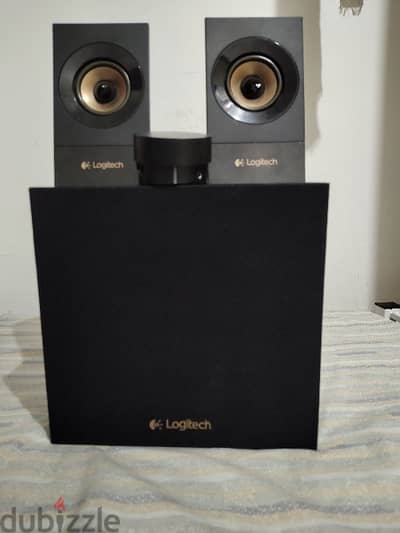 Logitech Z533 2.1 channel computer speakers