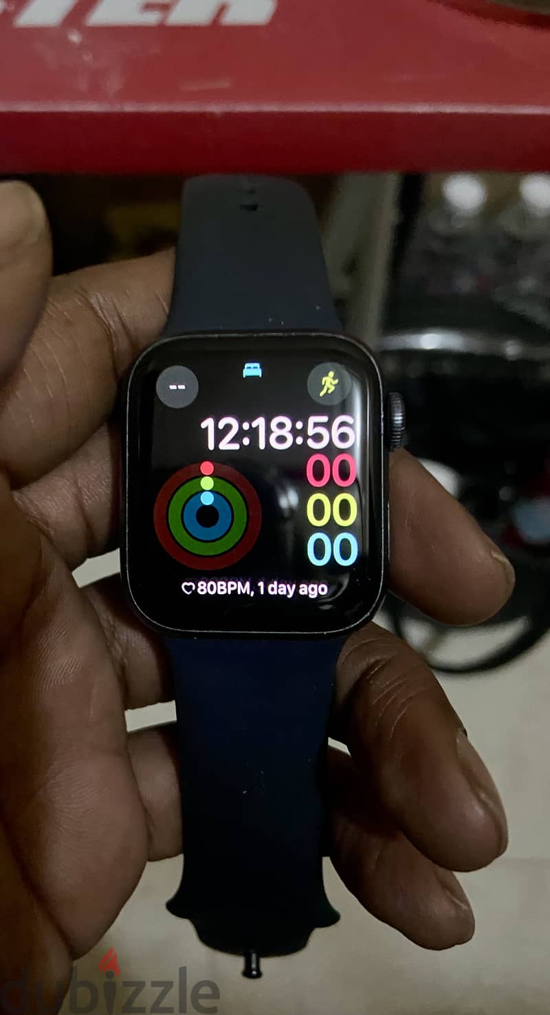 Apple Watch Series 4 GPS 40mm (Like New) 1