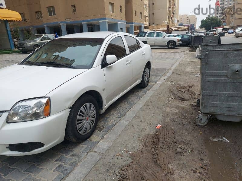 Mitsubishi Galant 2013 1