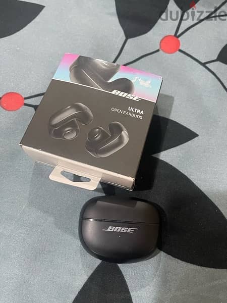 Bose Ultra Open Wireless Earbuds - Black 2