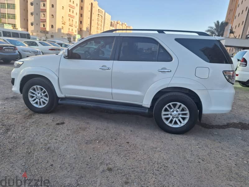 Toyota Fortuner 2014 SR5 1