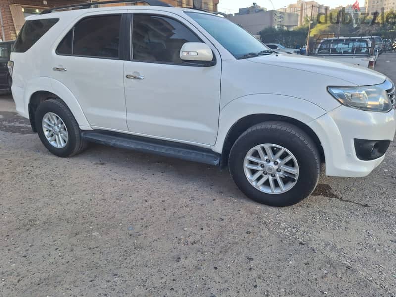 Toyota Fortuner 2014 SR5 3