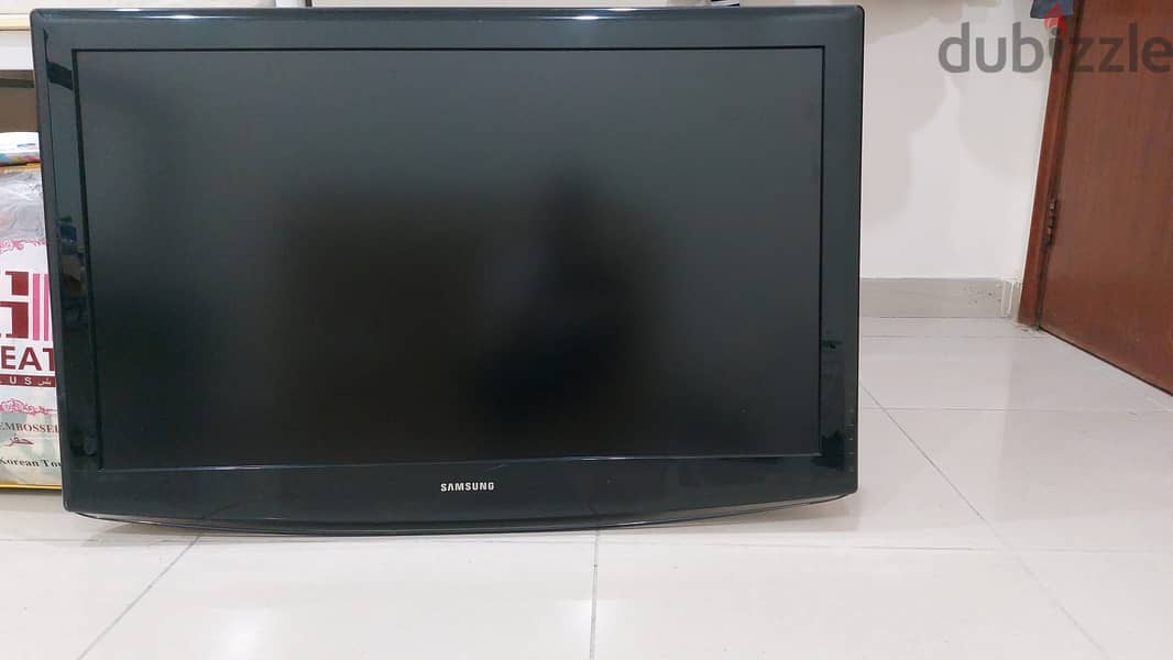 Samsung LCD tv 40 inches 1