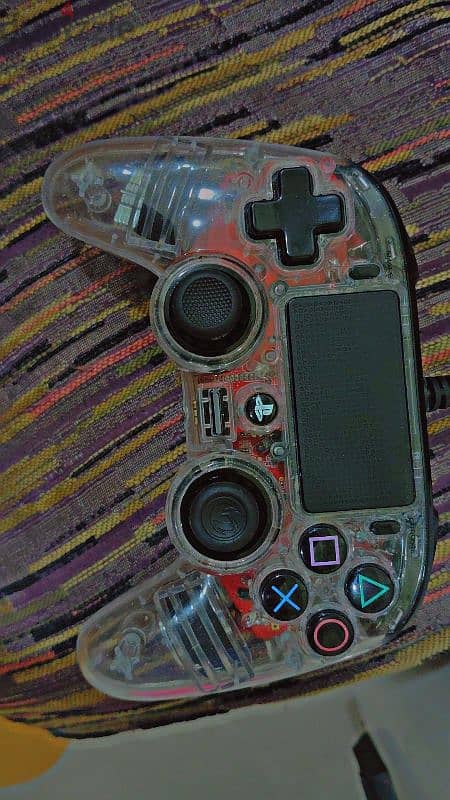 transparent PS4 controller 2