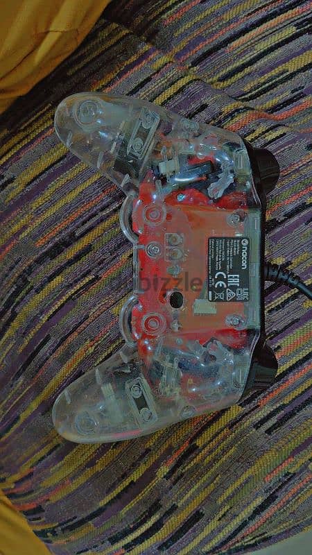 transparent PS4 controller 3