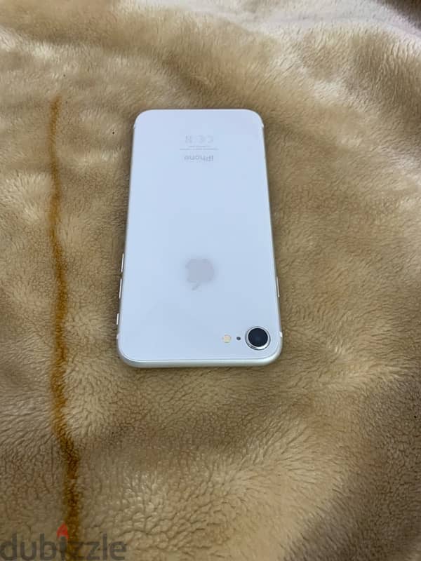 iPhone SE 128gb battery 100% new battery change all good 7