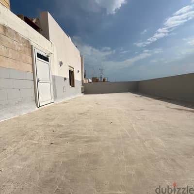 Apartment with rooftop for rent in Salwa Block 9