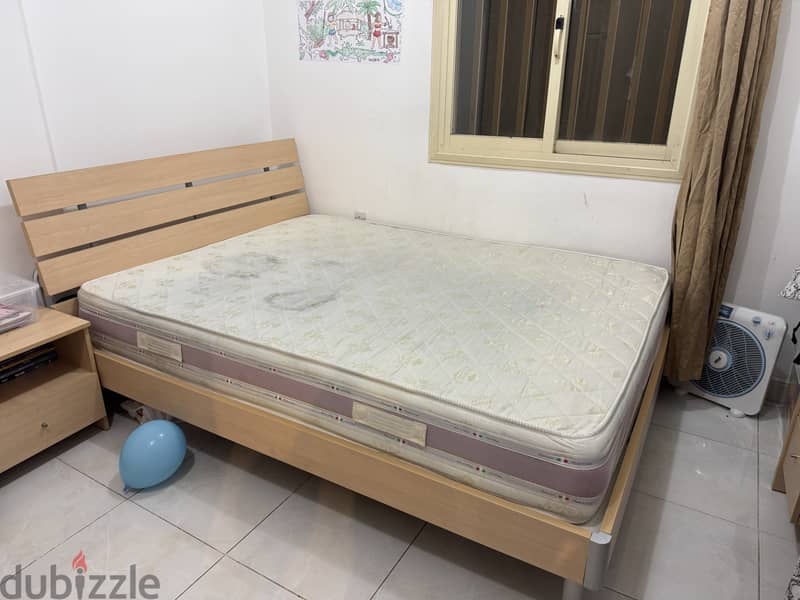 Bed with mattress 1