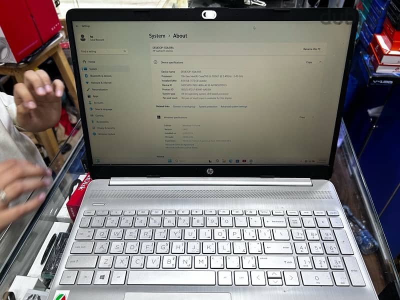 Hp Core i5(11th gen) + 8 GB RAM 1