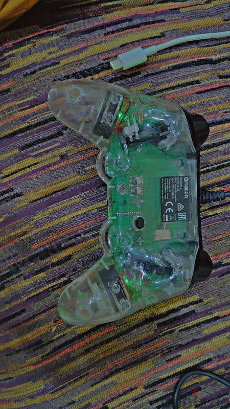 Transparent PS4 nacon controller 1