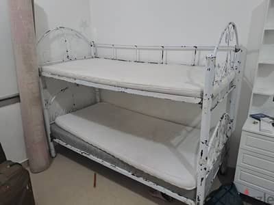 سرير طابقين او مفرد عدد 2 حديد Bunk Bed