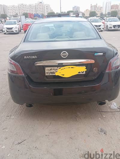 Nissan Maxima 2012