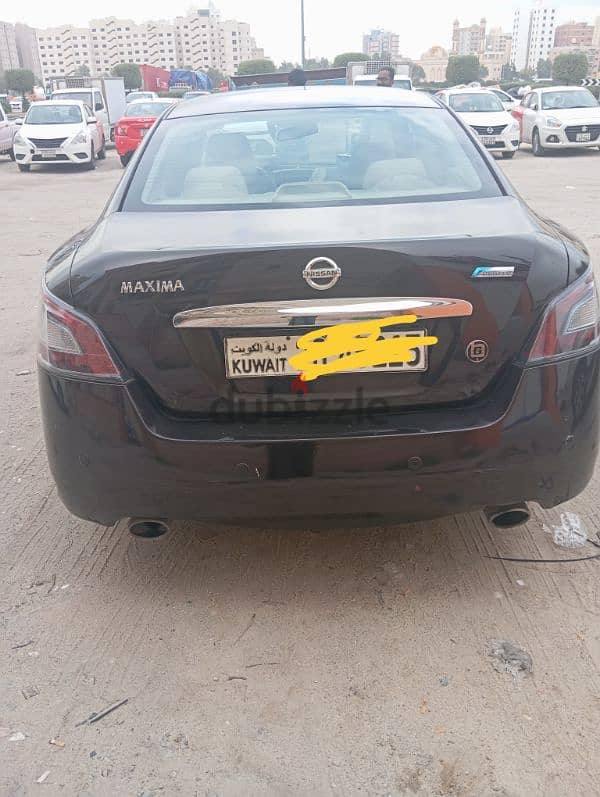 Nissan Maxima 2012 1