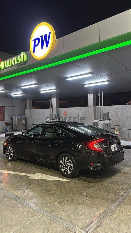 Honda Civic 2016 Original Paint 1.6 limited edition full option 3