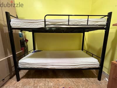 Bunk bed with mattress