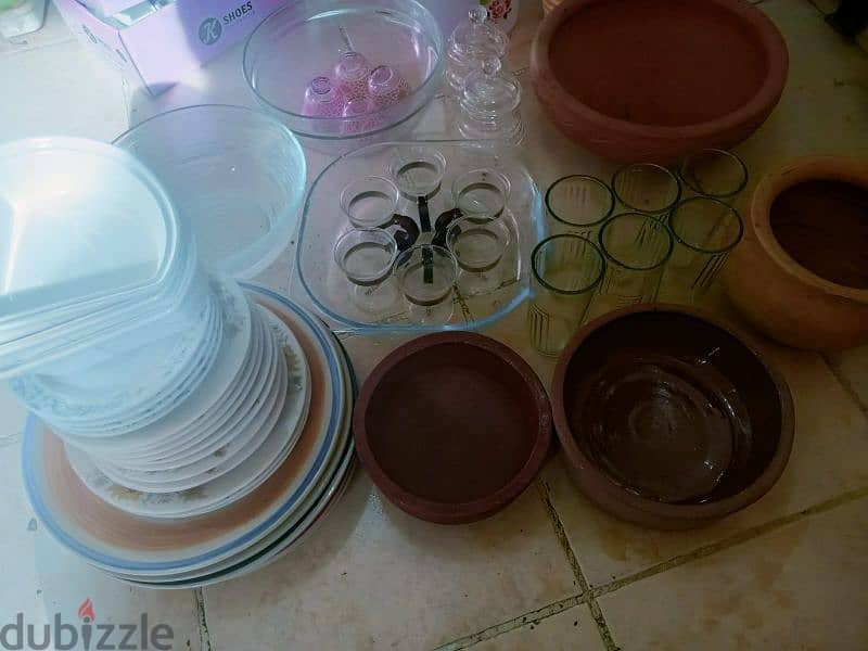 usefull kitchen ware in good conditio 1