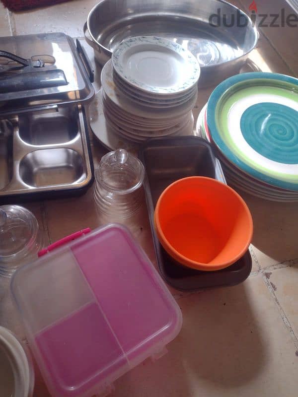 usefull kitchen ware in good conditio 8