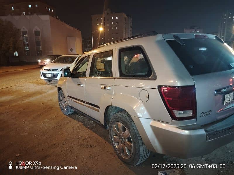 Jeep Grand Cherokee 2010 11