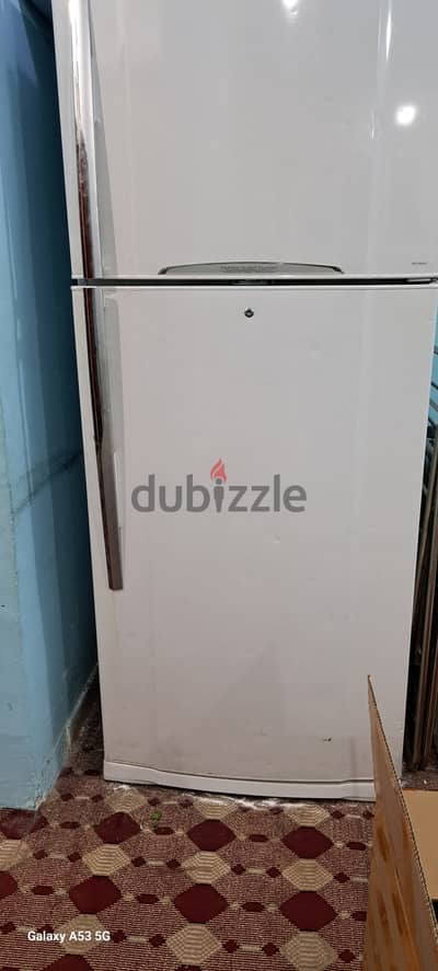 Selling 600ltr refrigerator