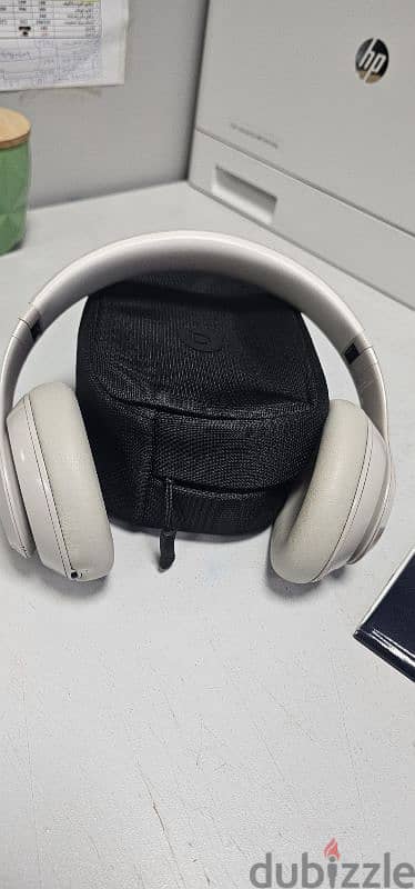 original Beats studio pro new model 4