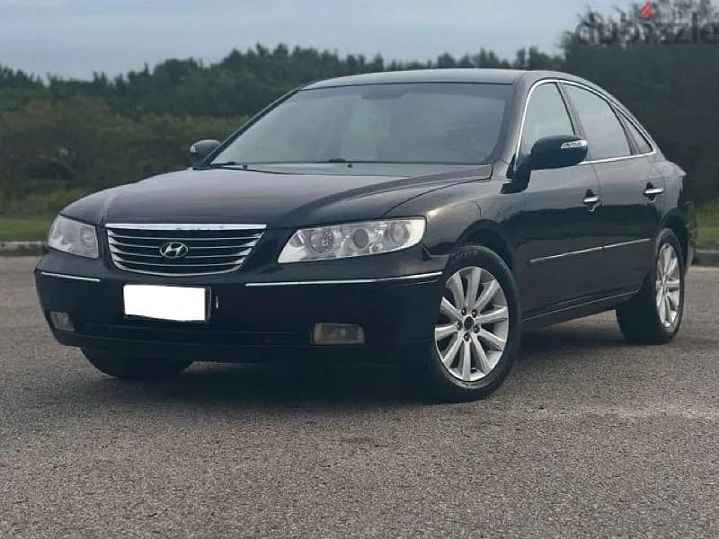 Hyundai Azera for rent for only 4kd 0