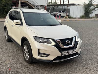 Nissan X-Trail 2018- Babtain Service 4WD Pearl white