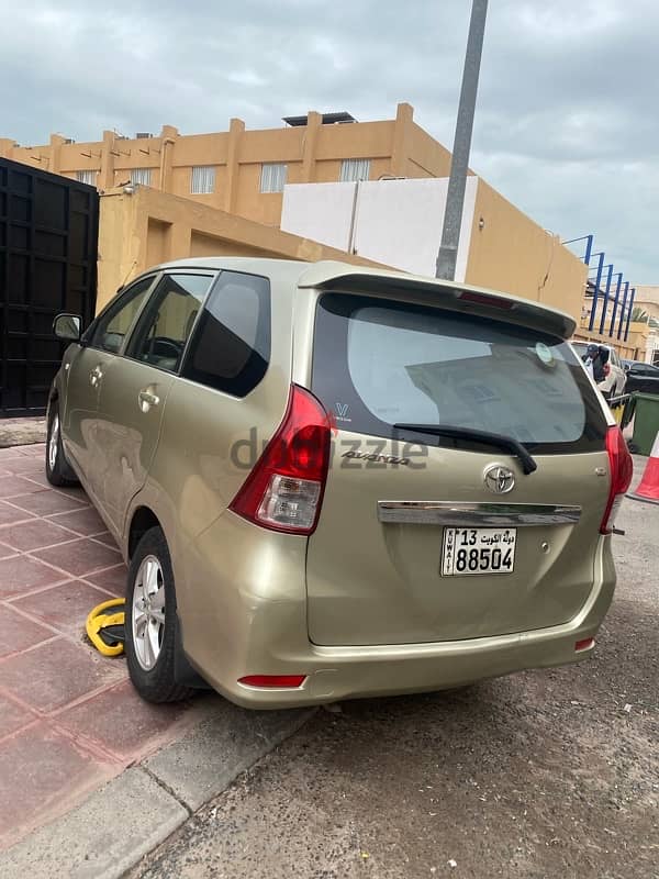 Toyota avanza 2015 2