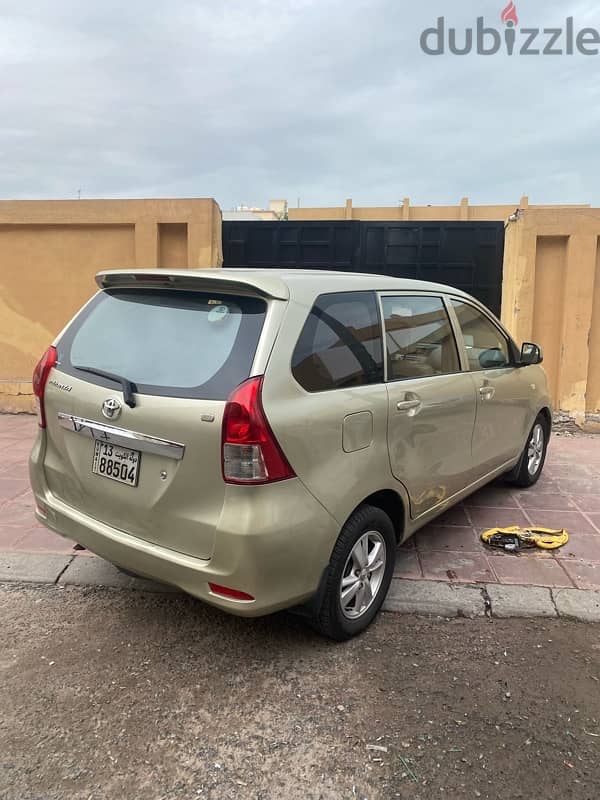 Toyota avanza 2015 3