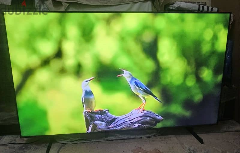 65 INCH SAMSUNG QLED 4K SMART UHD TV VERY GOOD CONDITION 2023 MODEL 3