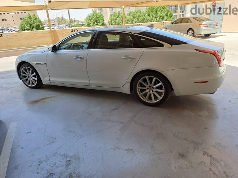 2013 Jaguar XJL Luxury Doctor car LOW mileage 7