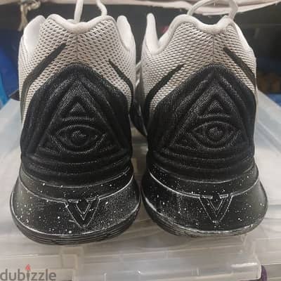 Nike Kyrie 5 Black Oreo White