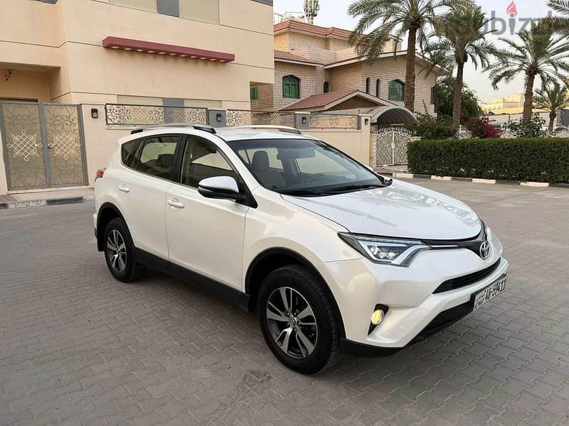 !! Toyota Rav 4 2018 AWD Automatic, ZERO ACCIDENT. SINGLE OWNER!! 0