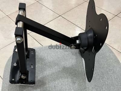 tv bracket wall mount new with box and accessories